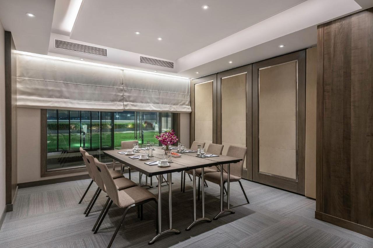 Vivanta Bhubaneswar Dn Square Экстерьер фото